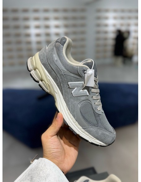 New Balance 2002R