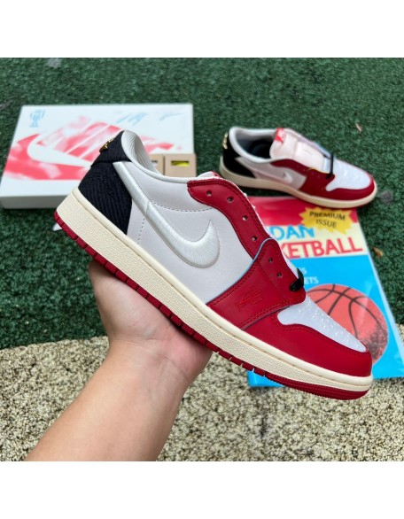 Air Jordan 1 Low