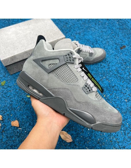 Air Jordan 4 