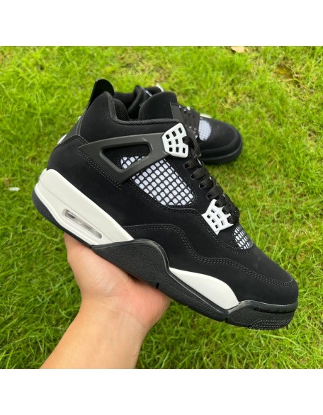 Air Jordan 4 OREO PANDA